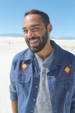 Desmond Thomas photo