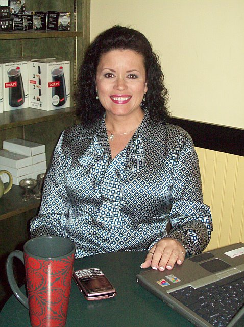 Sylvia Morales photo