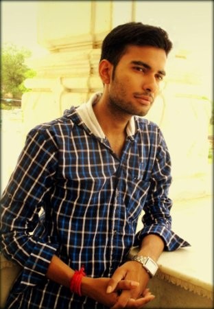 Shubham Saxena photo