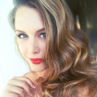 Danielle Crespo photo