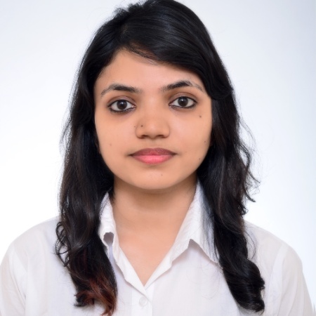 Shivani Singla photo