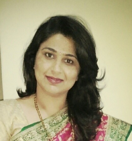 Parija Rangnekar photo